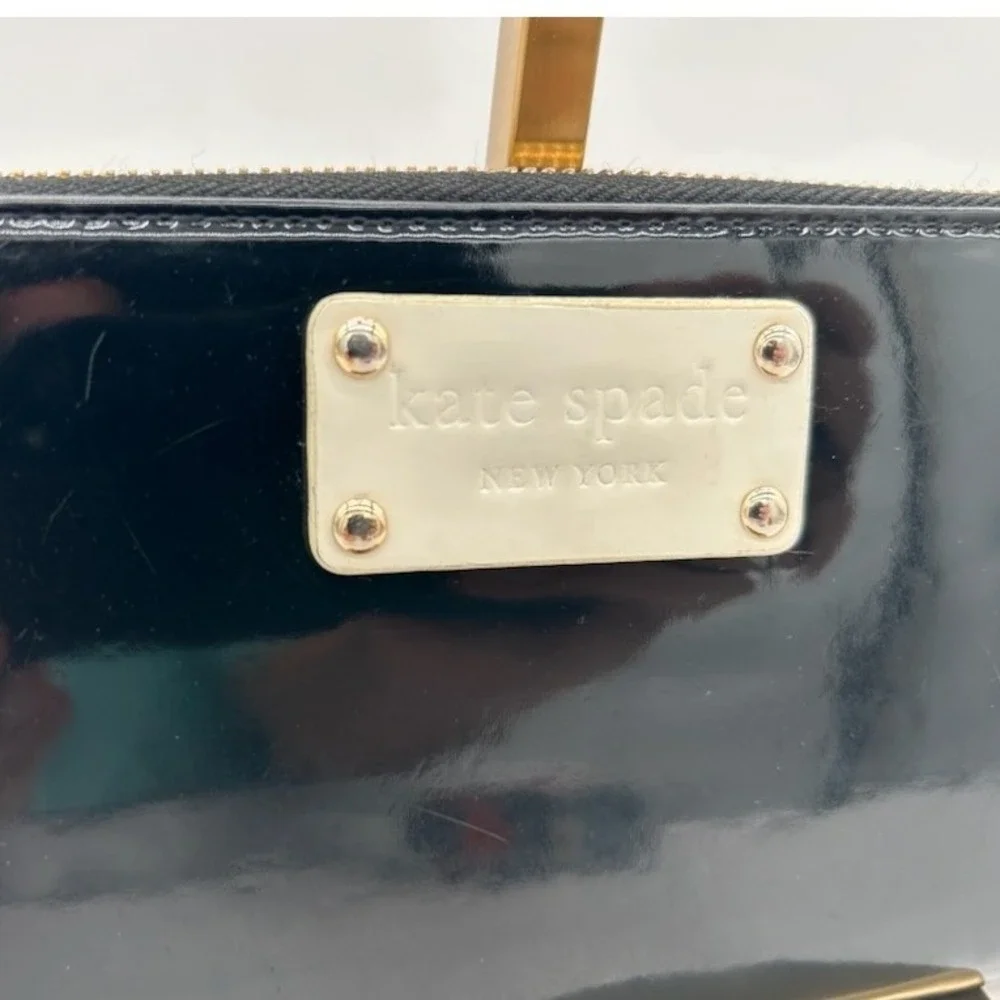 Kate Spade Zip Around Wallet Black Patent Leather Cream Trim Green Interior